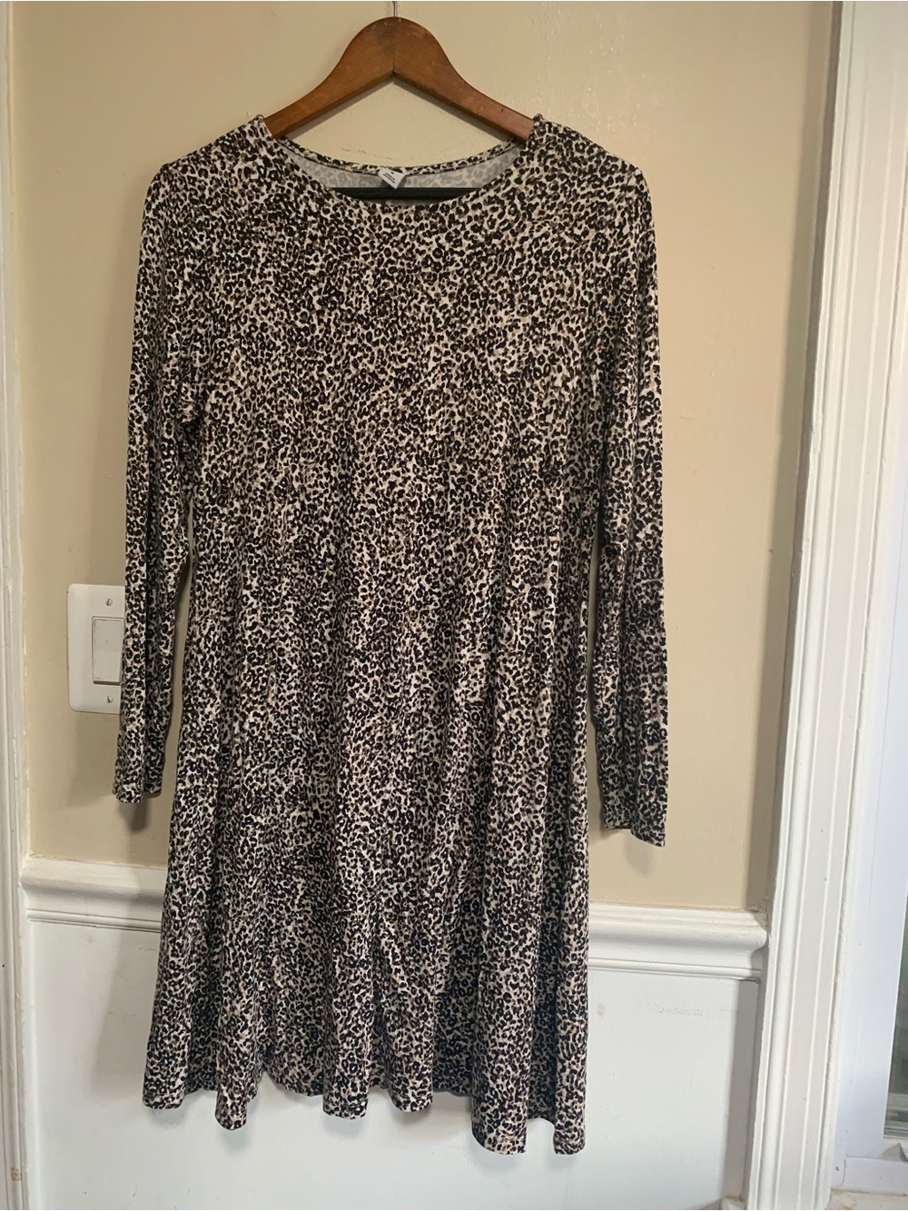 Old Navy Leopard Print A-Line Dress Scoop Neck Long Sleeve Knee Length M
